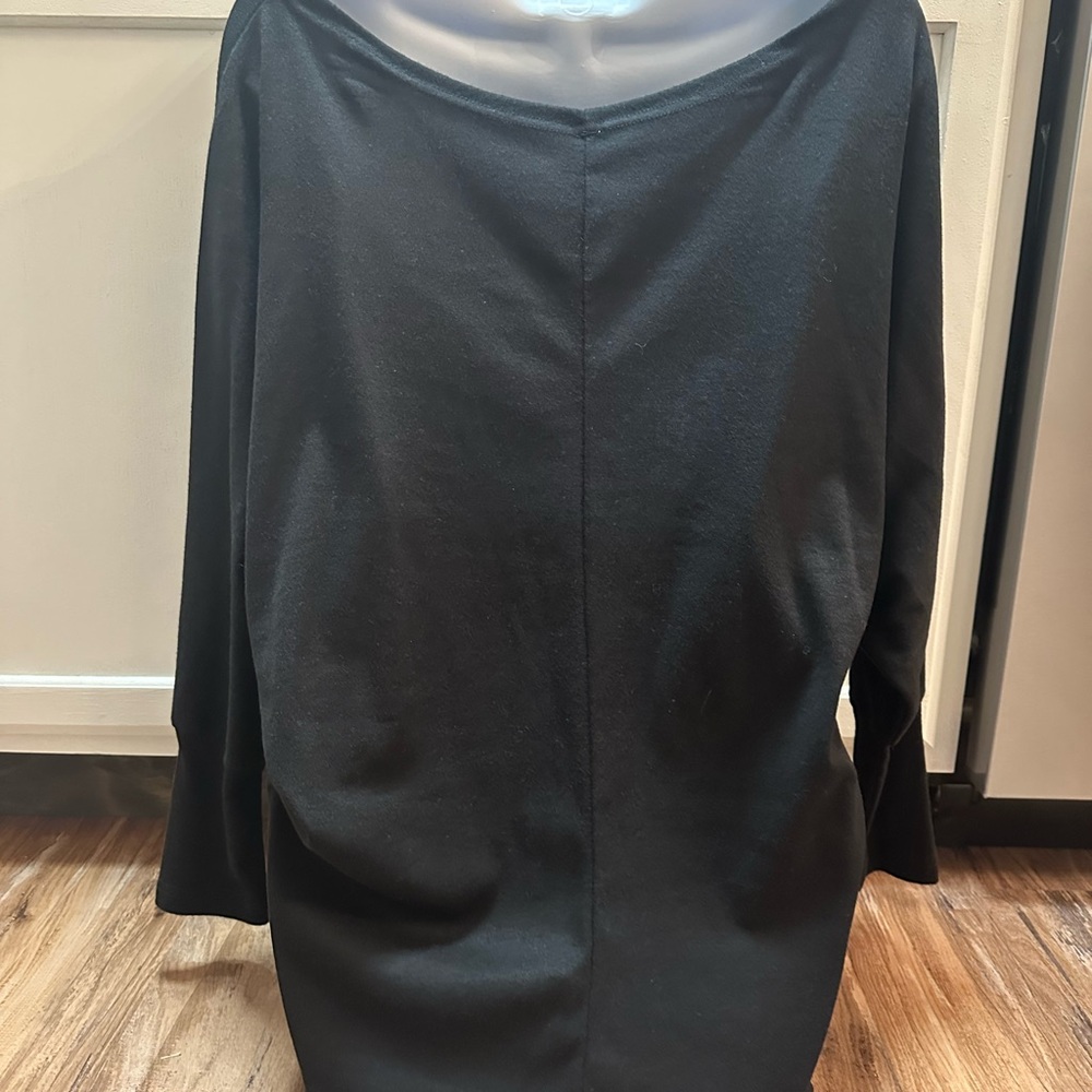 Elegant Black Women's Top - Picture 2 of 4